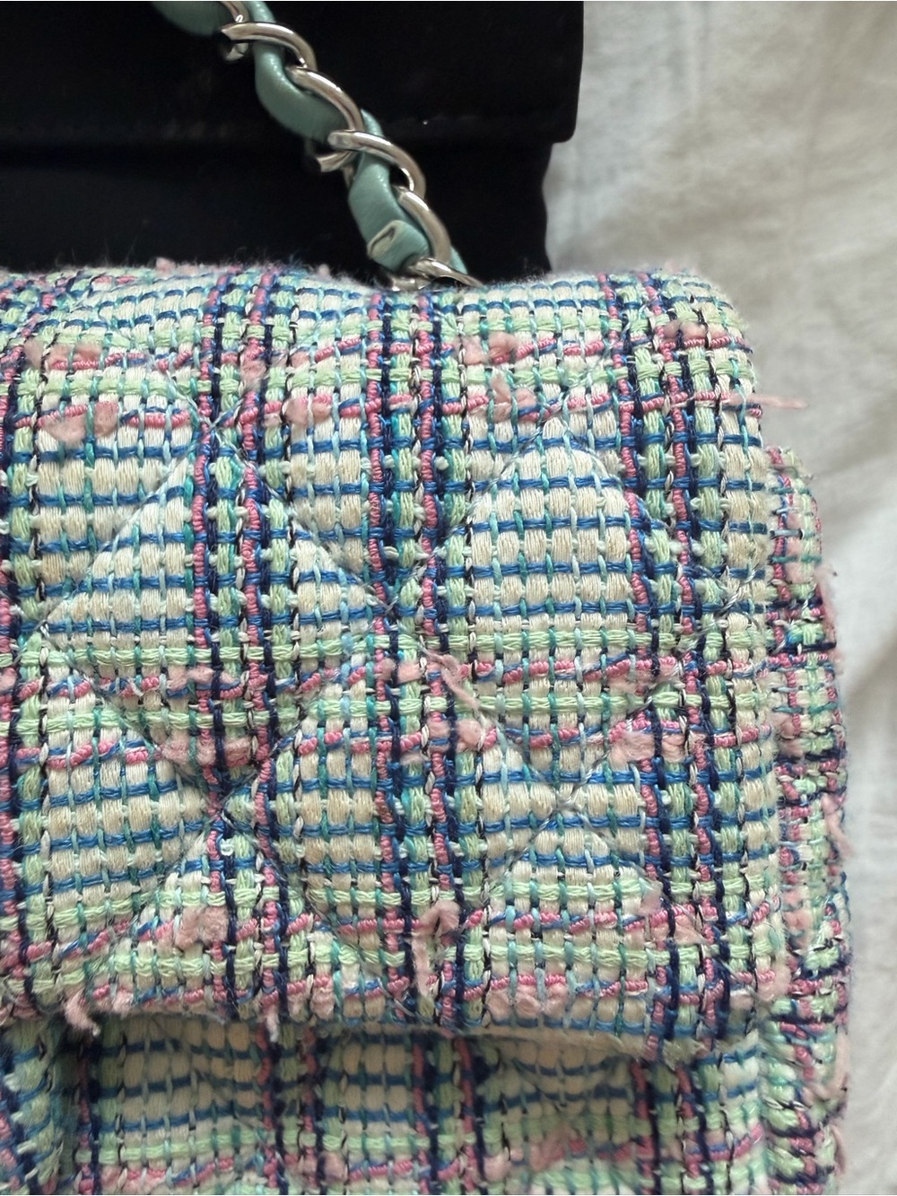 Chanel Tweed Mini Single Flap - SS 2020 Collection - Picture 4 of 12